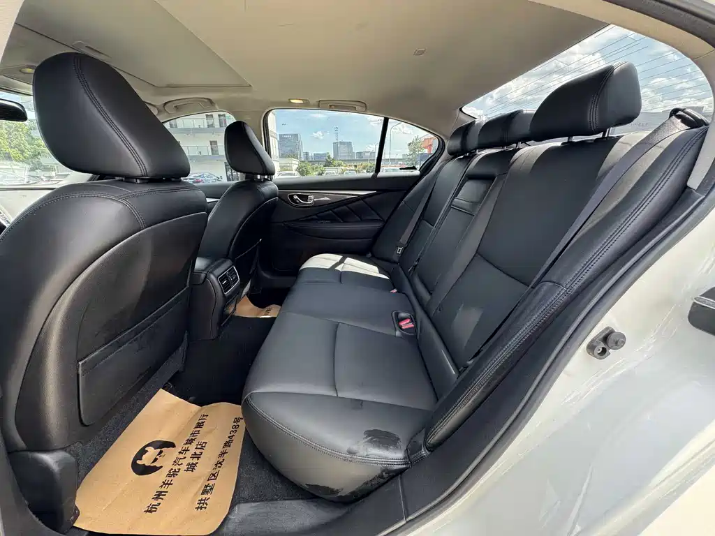 Infiniti Q50L 2021 2.0T Comfort