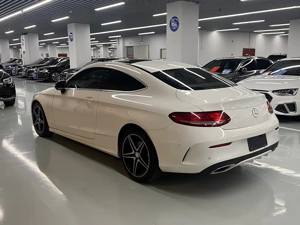 Mercedes-Benz C-Class (Import) — миниатюра 13