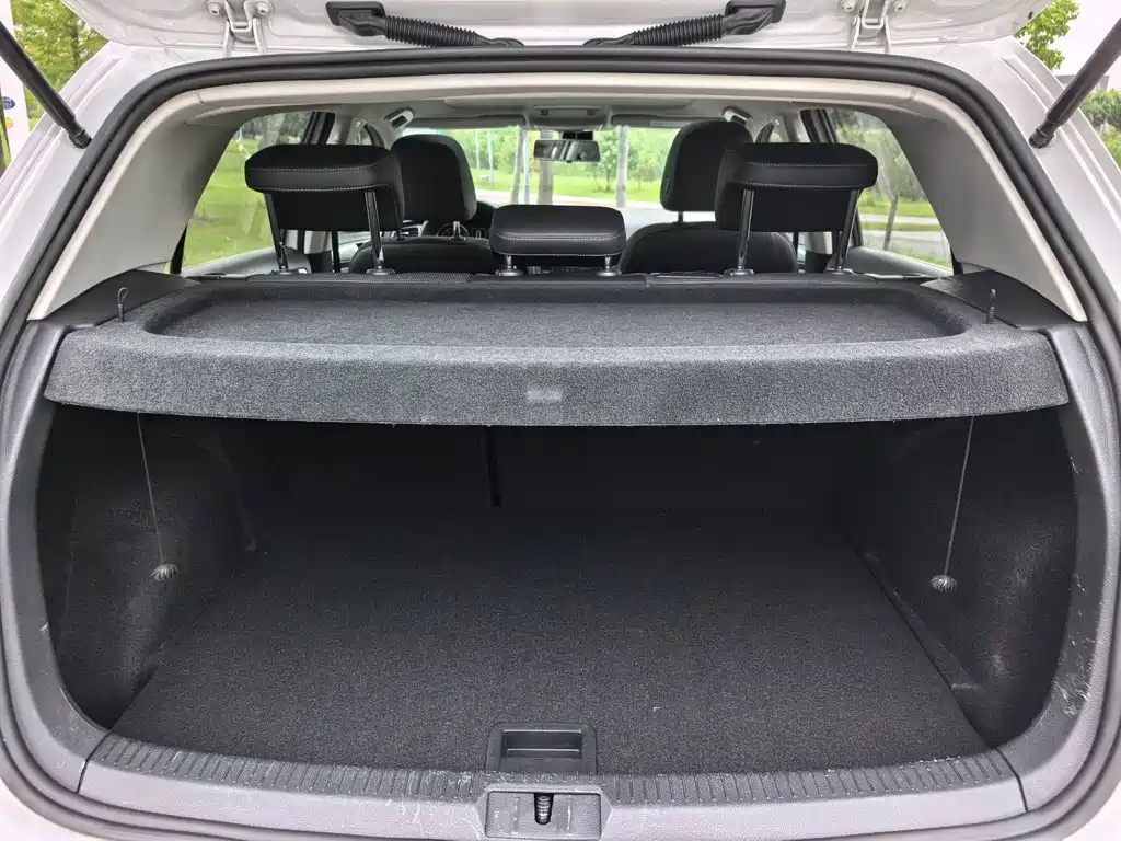Volkswagen Golf — миниатюра 14