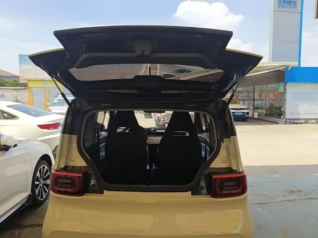 Wuling MINIEV — миниатюра 19