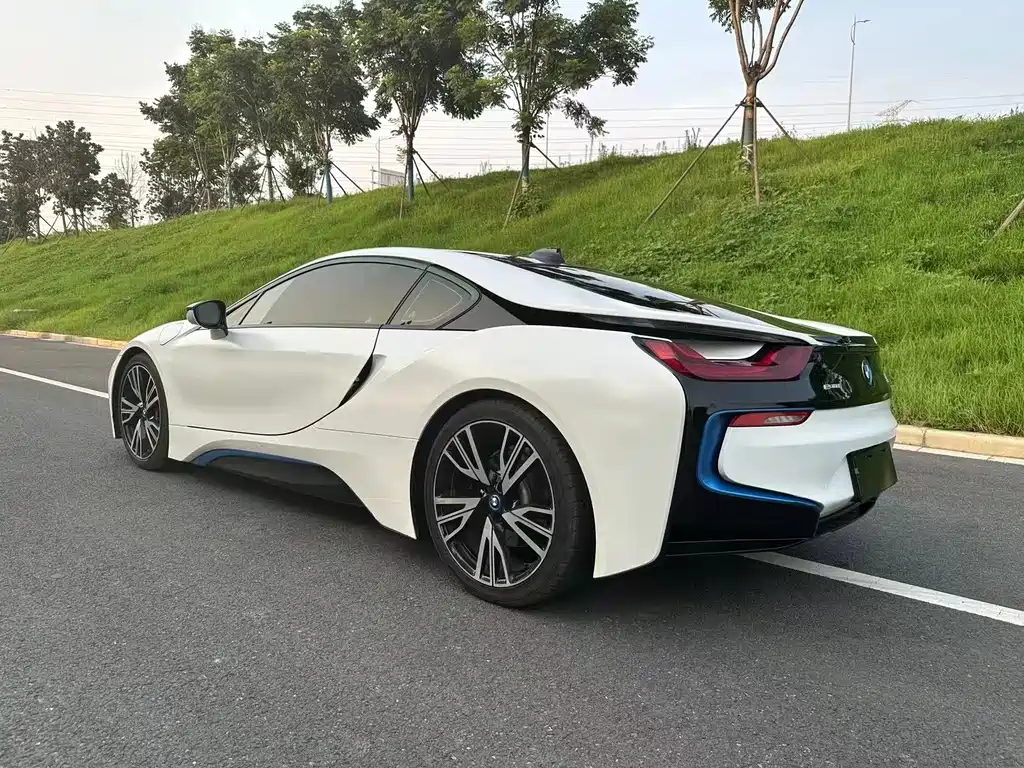 BMW i8 — миниатюра 8