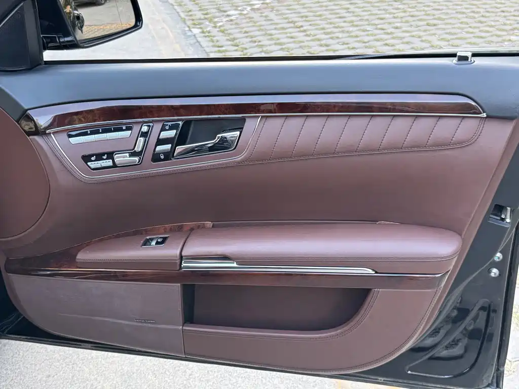 Mercedes-Benz S-Class — миниатюра 19
