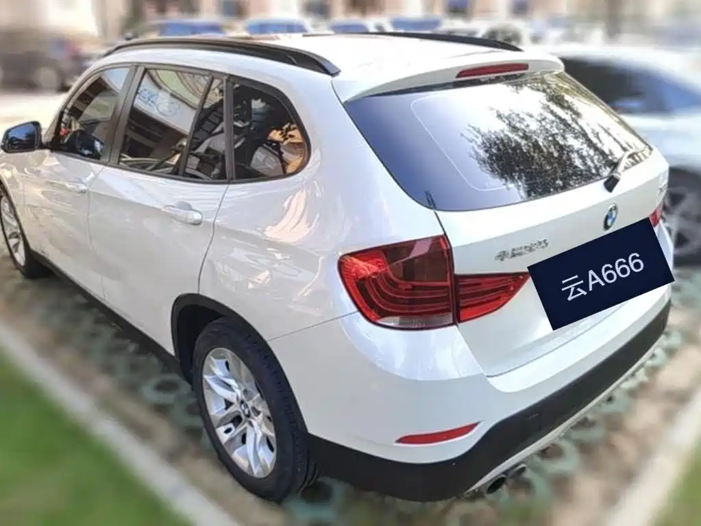 BMW X1 — миниатюра 10