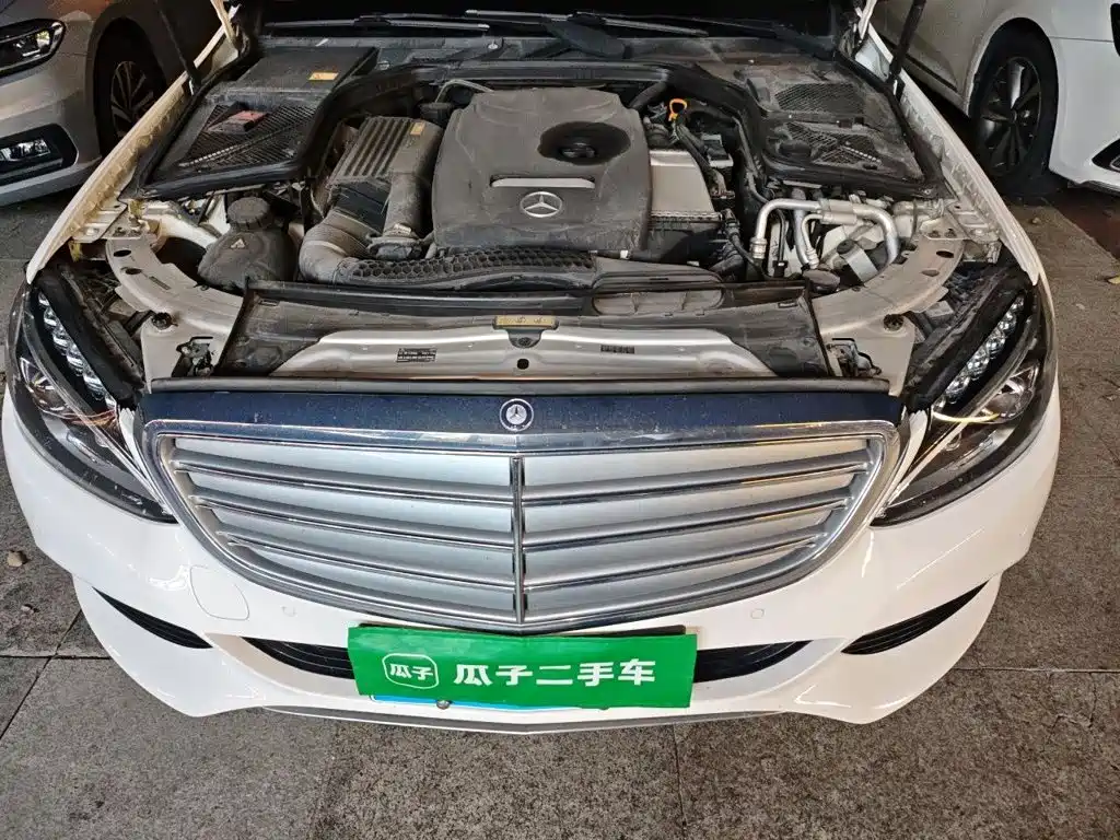 Mercedes-Benz C-Class — миниатюра 16