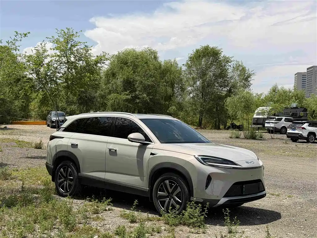 BYD 07 DM-i 2025 150 +