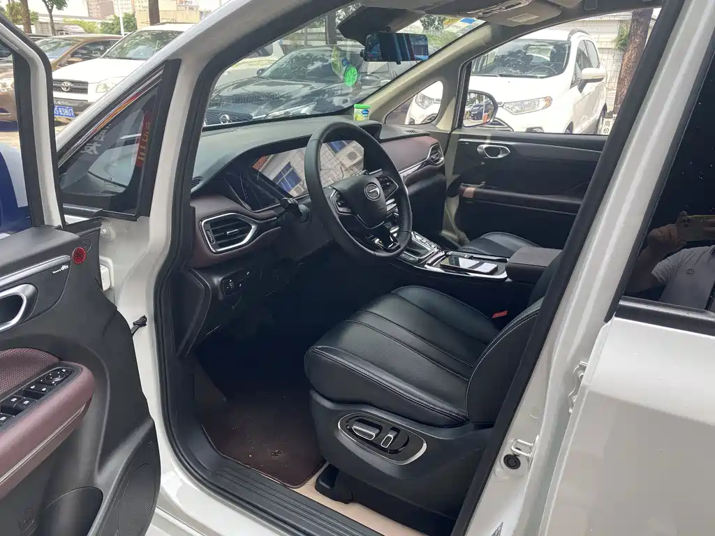GAC Motor Trumpchi M6 — миниатюра 9