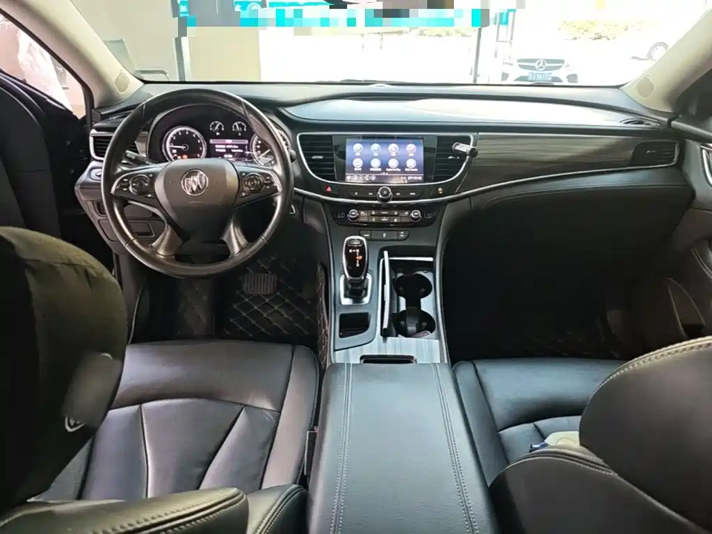Buick LaCrosse — миниатюра 10