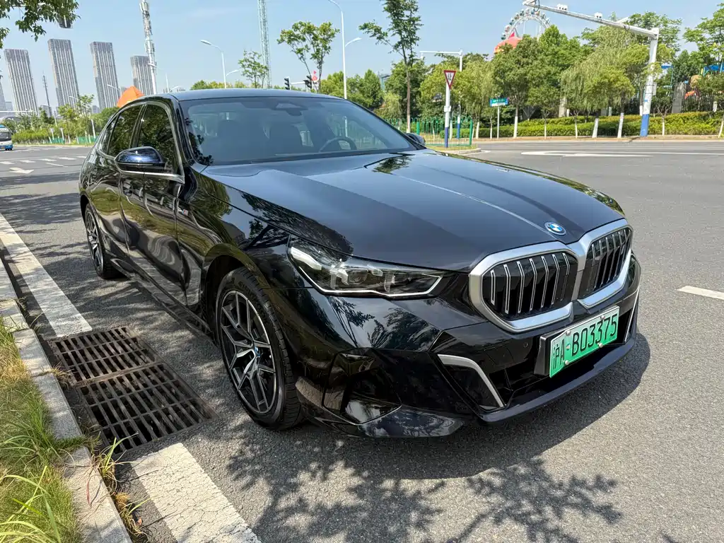 BMW i5 2024 eDrive 35L M Sport
