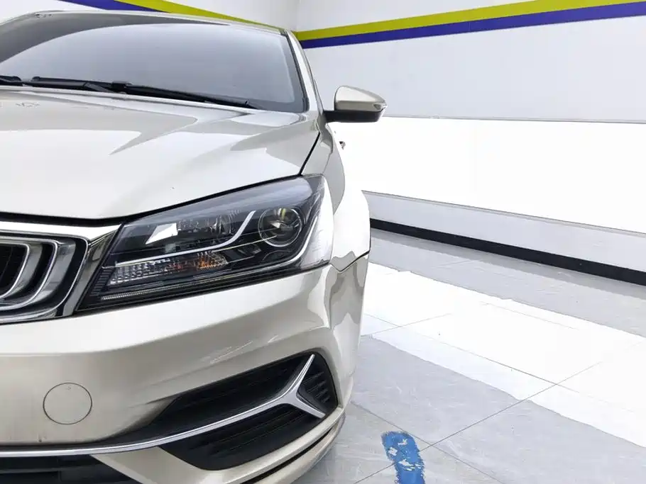 Geely Emgrand — миниатюра 5