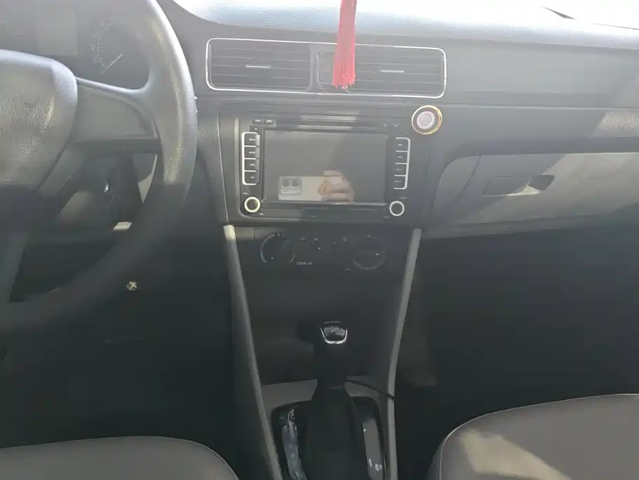 Skoda Rapid — миниатюра 13