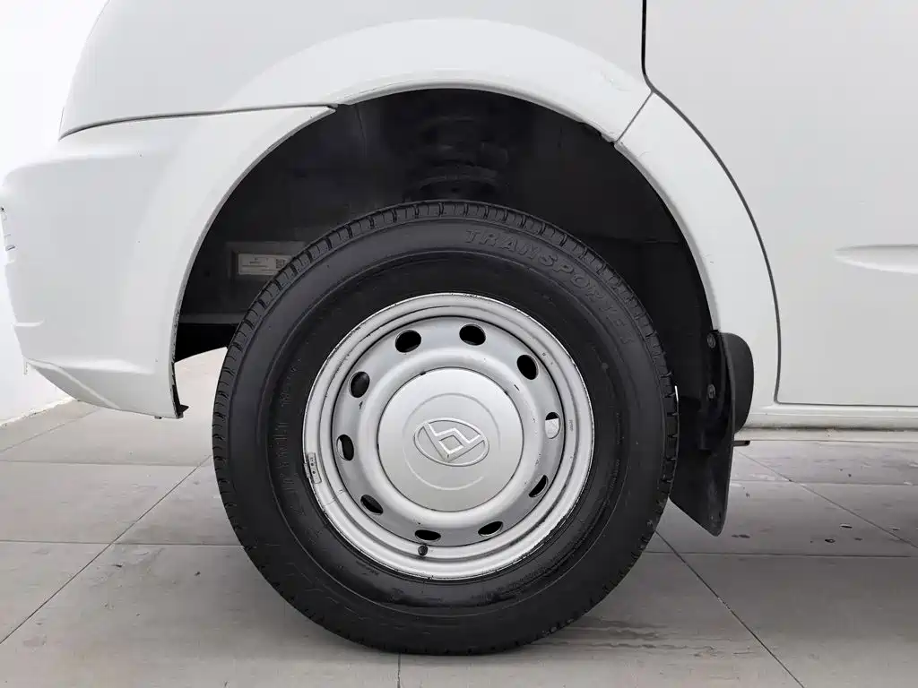 MAXUS V80 — миниатюра 17