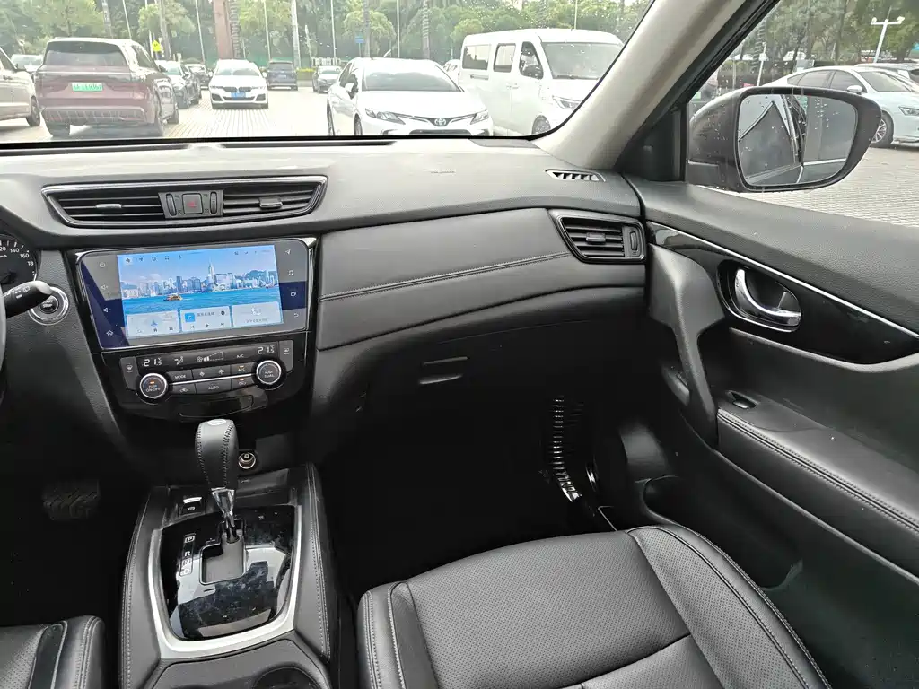 Nissan X-Trail — миниатюра 15