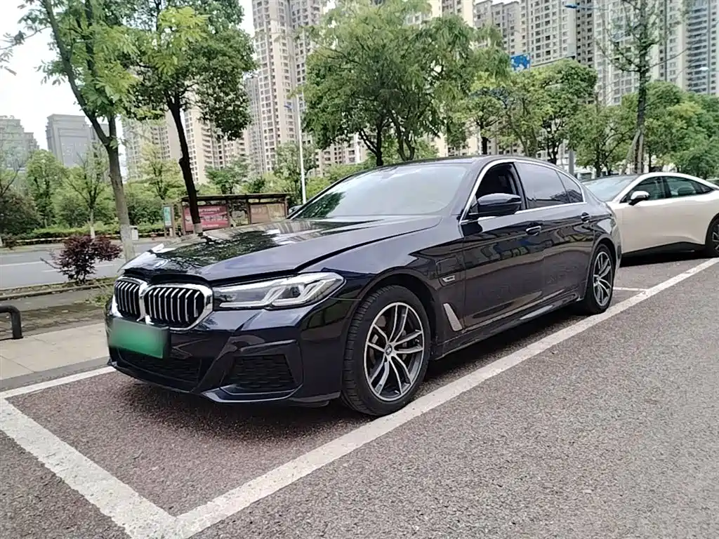 BMW 5 Series 5 2022 535Le M Sport