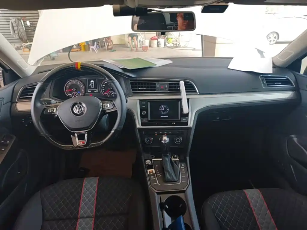 Volkswagen Lamando — миниатюра 10