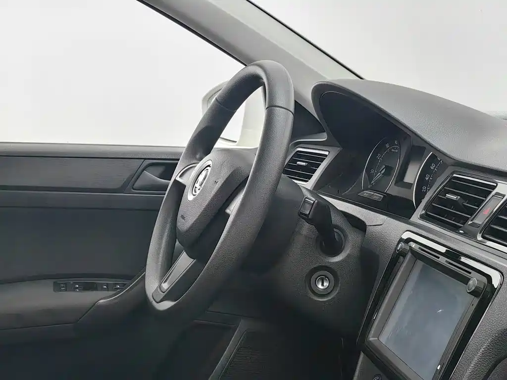 Skoda Rapid Spaceback — миниатюра 22