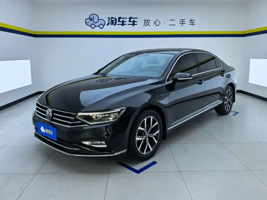 2021 Volkswagen Passat - zdjęcie 1 z 16