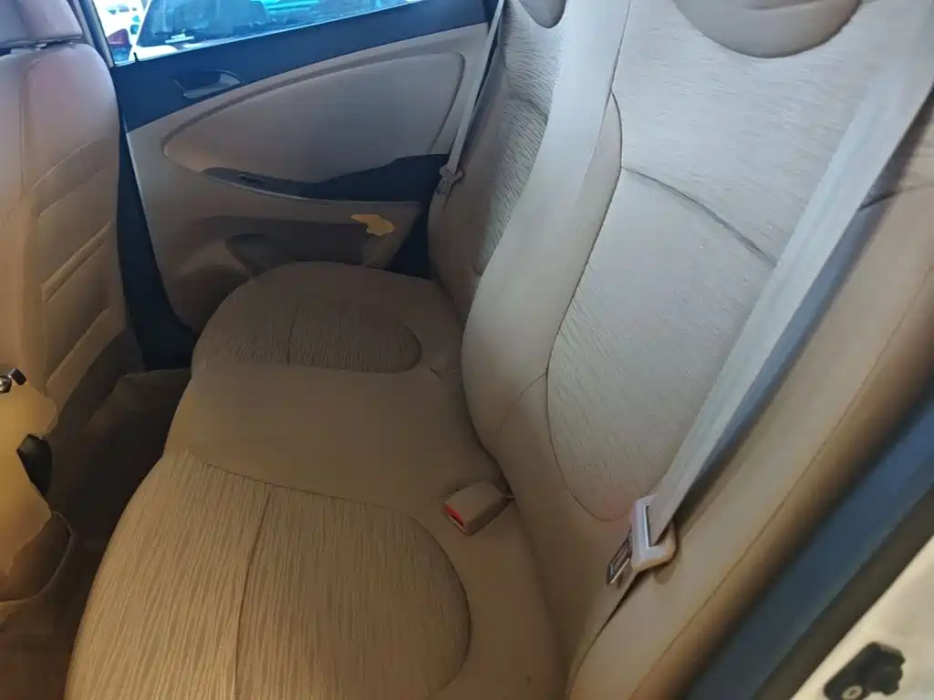 Hyundai Verna — миниатюра 17