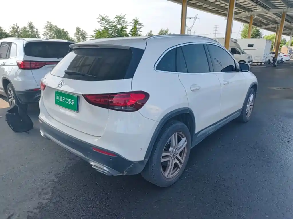 Mercedes-Benz GLA — миниатюра 7