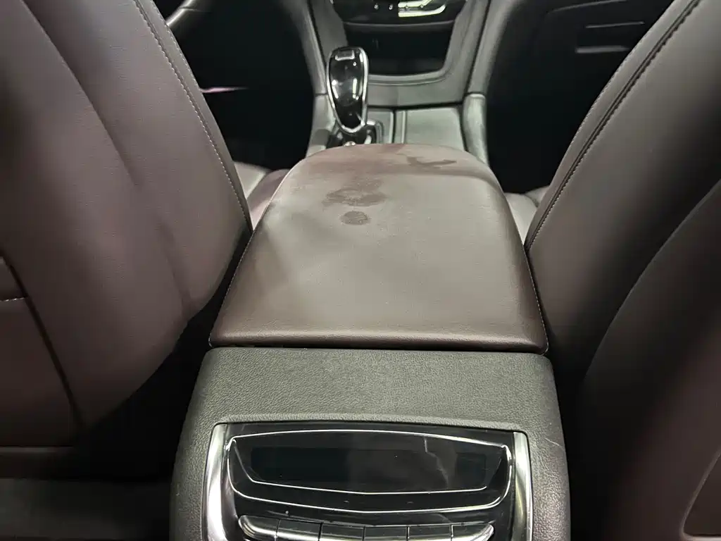Cadillac XT6 2020 28T мест Luxury