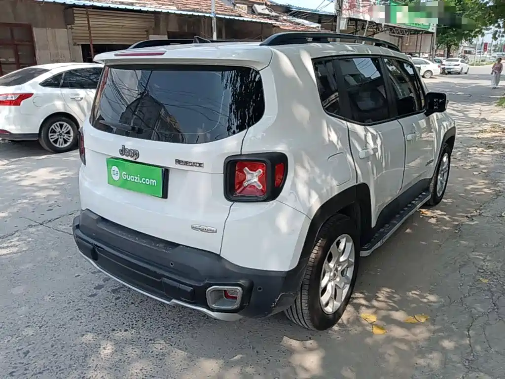 Jeep Renegade — миниатюра 7