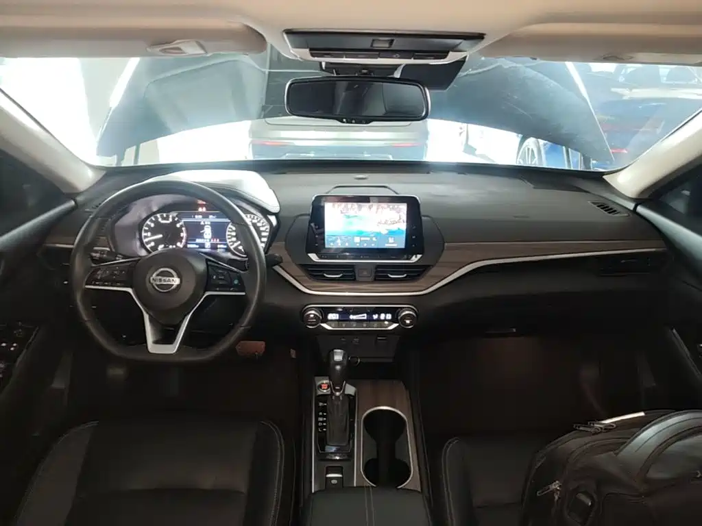 Nissan Teana — миниатюра 10