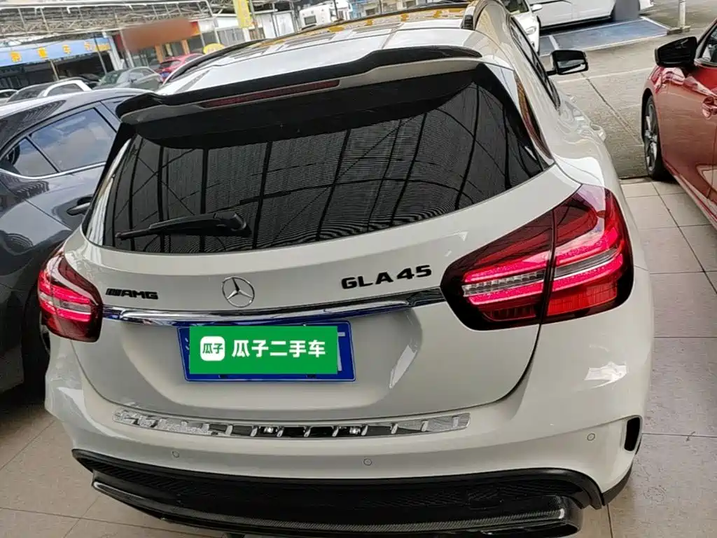 Mercedes-Benz GLA AMG — миниатюра 6