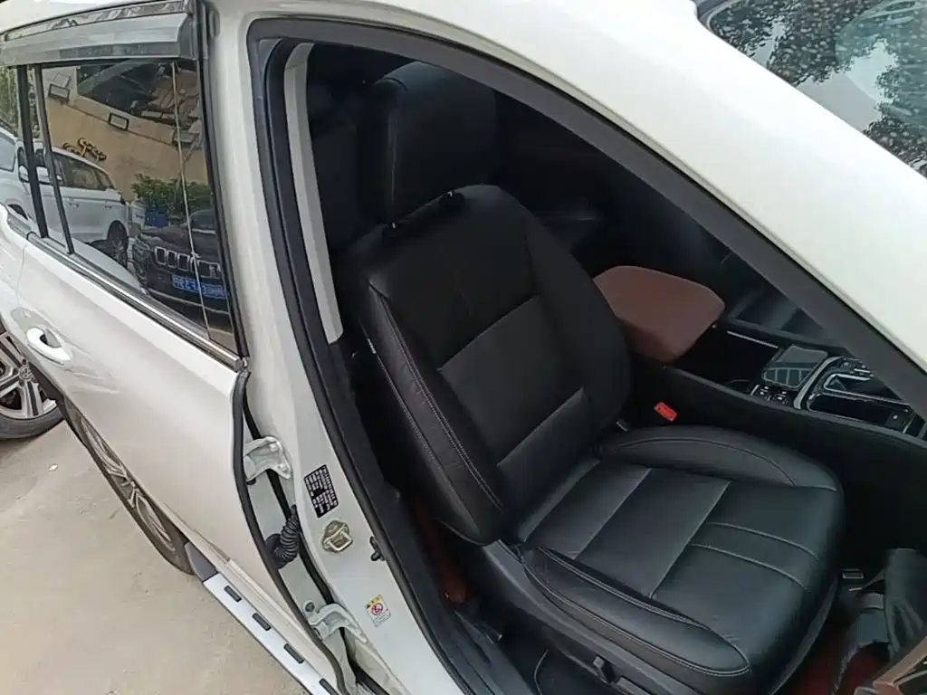 GAC Motor Trumpchi GS8 — миниатюра 25