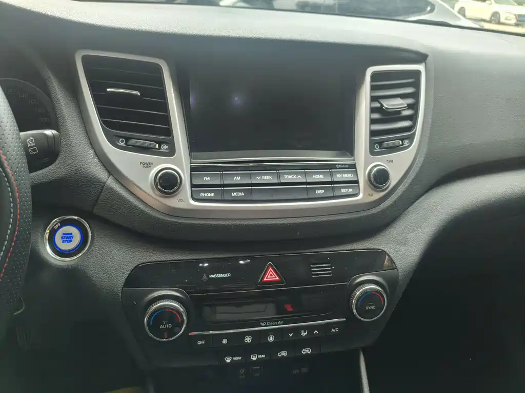 Hyundai Tucson — миниатюра 9
