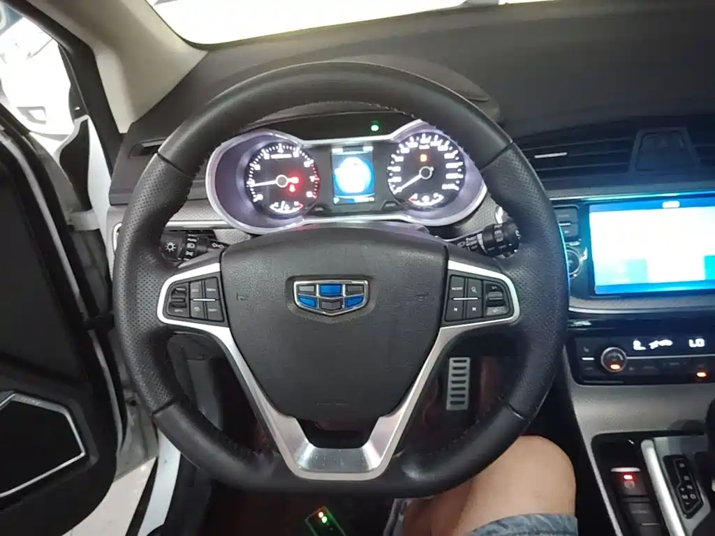 Geely Emgrand GS — миниатюра 11