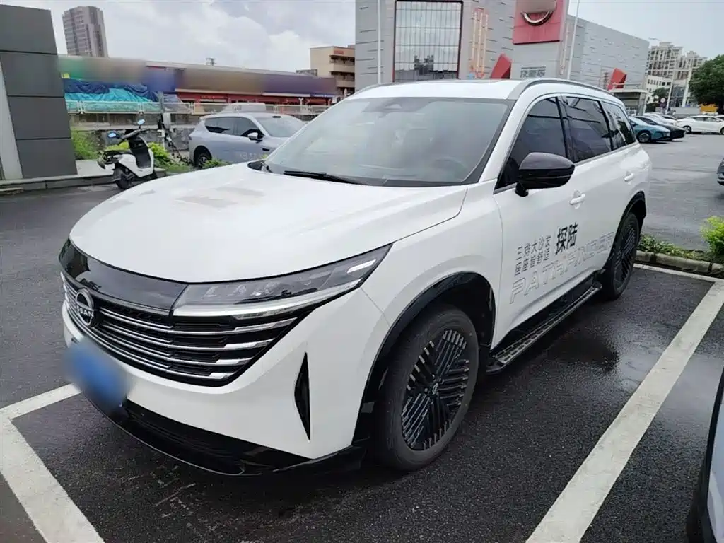 Купить Nissan Teramont