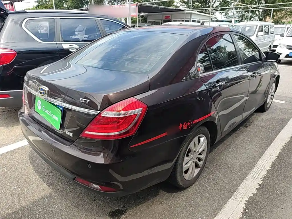 Geely Emgrand — миниатюра 7