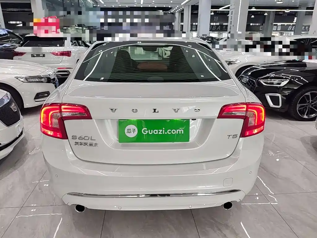 Volvo S60 — миниатюра 6
