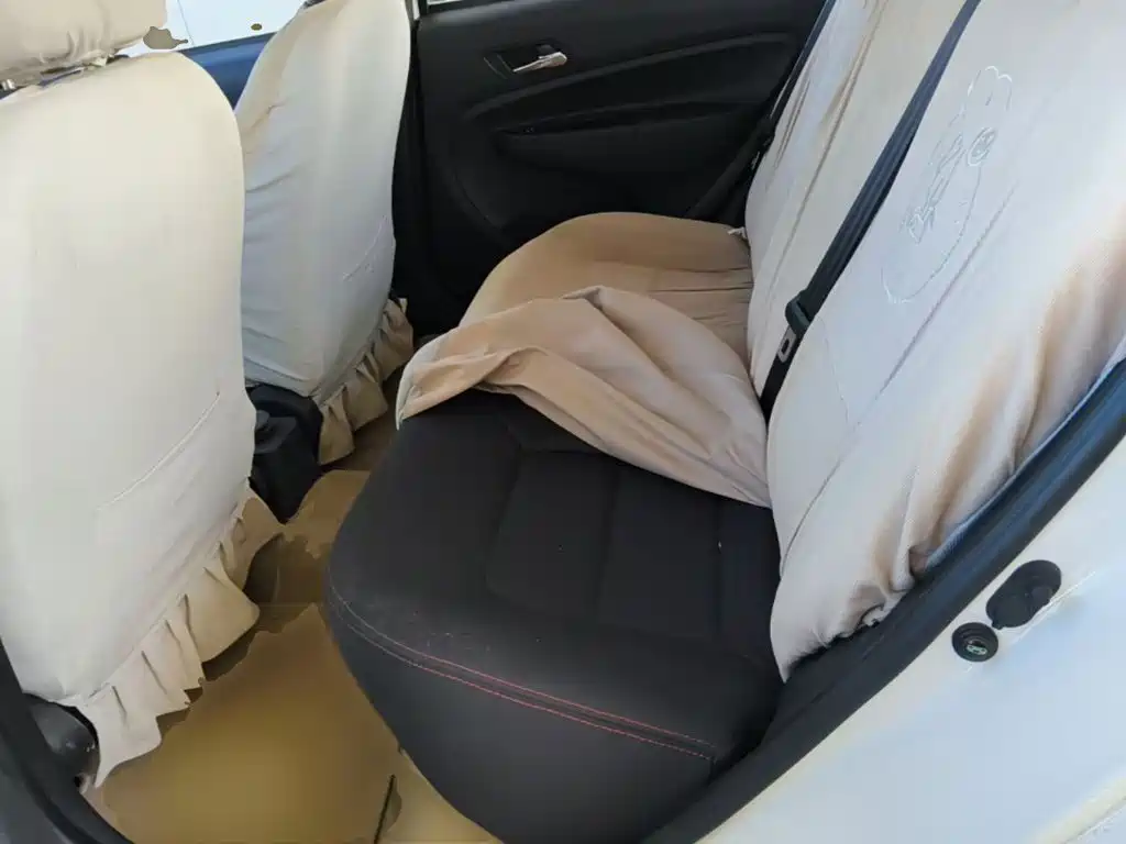 Geely King Kong — миниатюра 17
