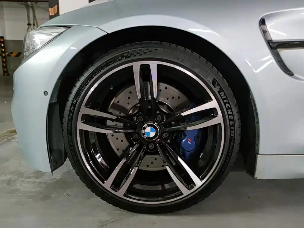 BMW M4 — миниатюра 11