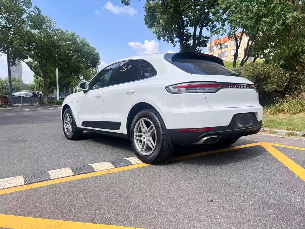 Porsche Macan — миниатюра 17