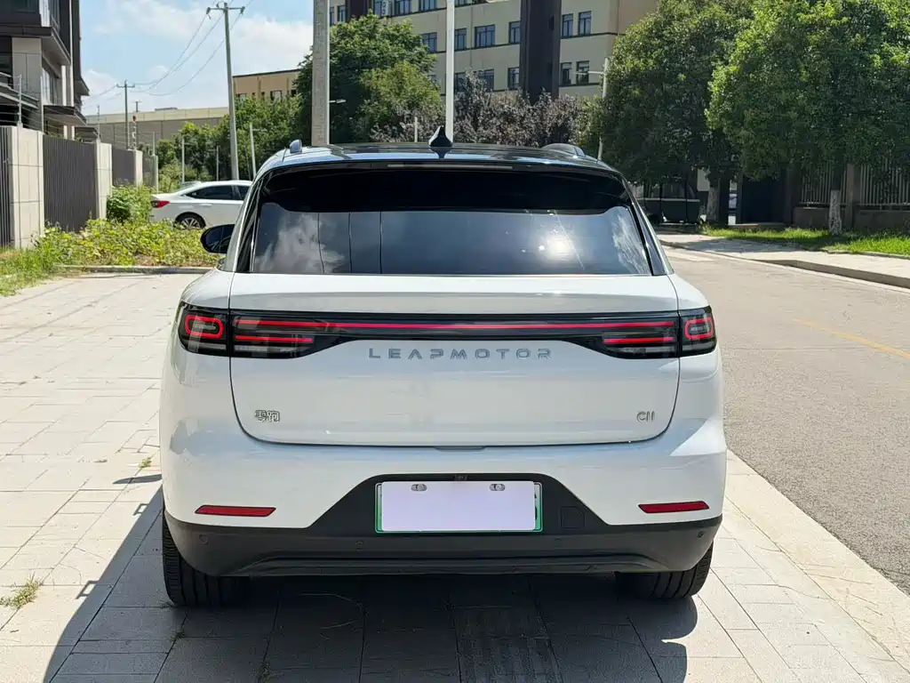 Leapmotor Leapmotor C11 — миниатюра 5