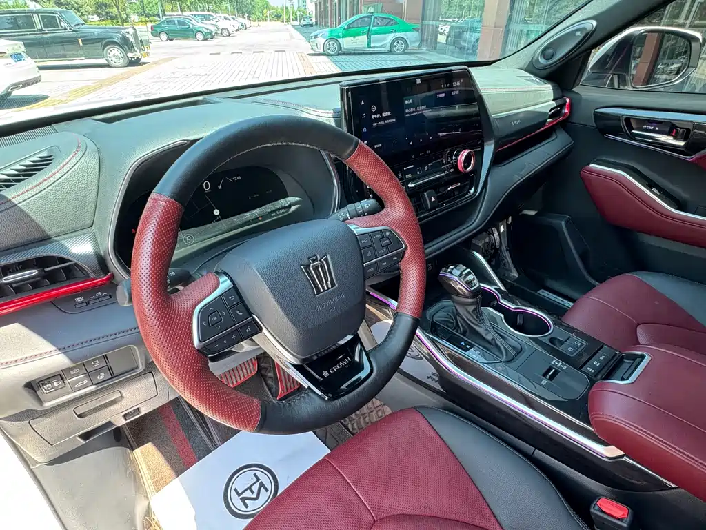 Toyota Crown Kluger — миниатюра 8