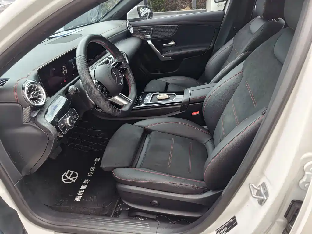 Mercedes-Benz A-Class — миниатюра 4