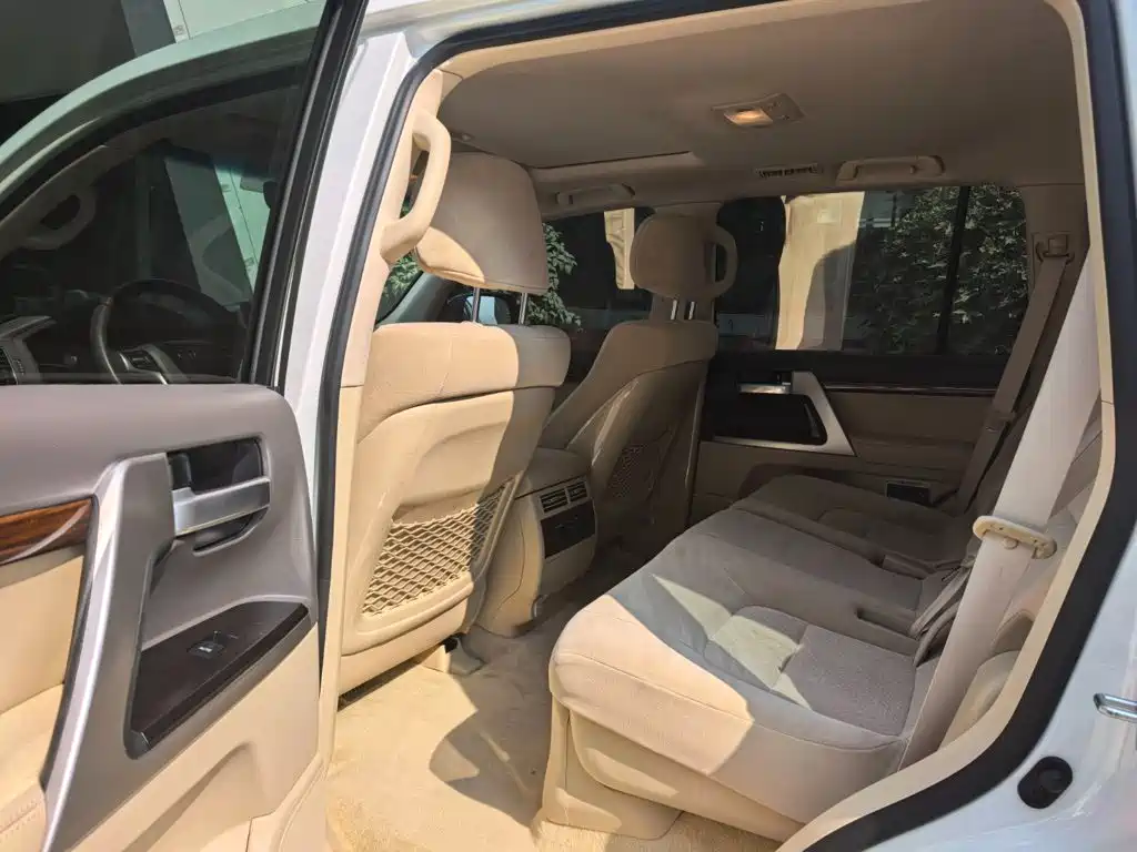 Toyota Land Cruiser — миниатюра 9