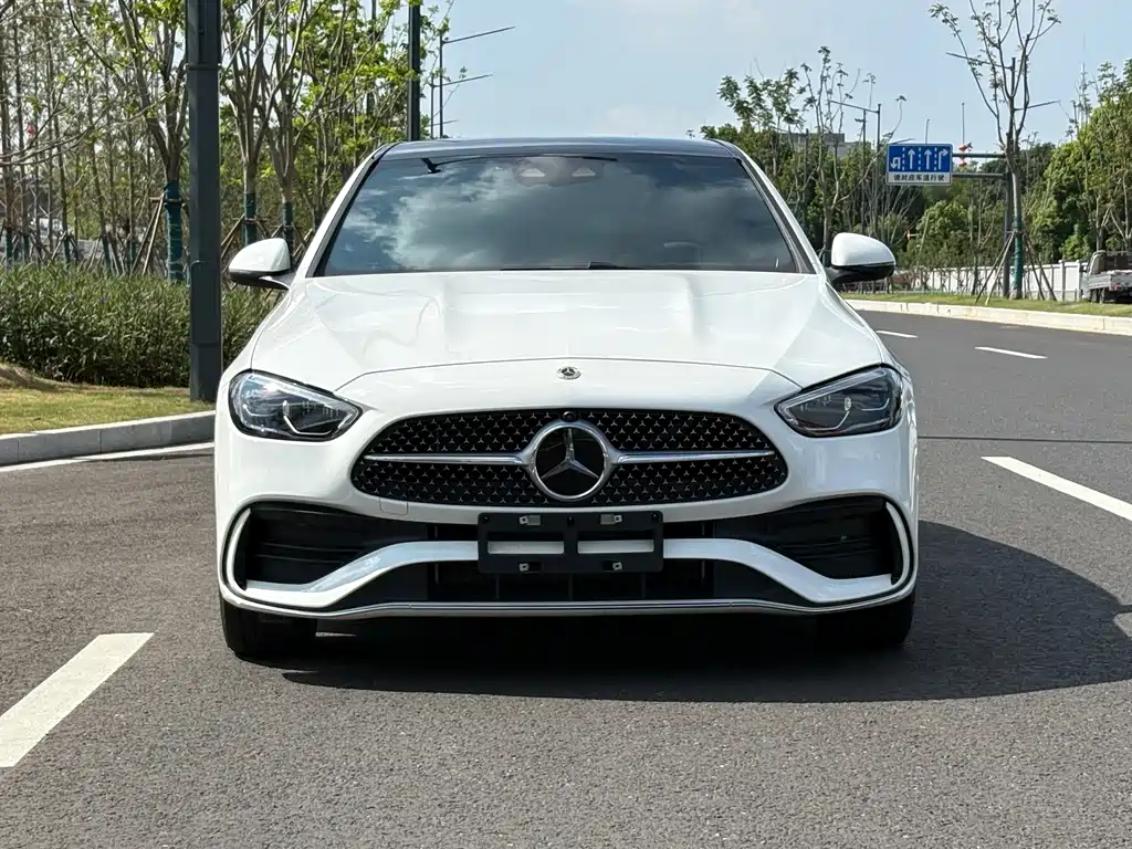 Mercedes-Benz C-Class — миниатюра 2