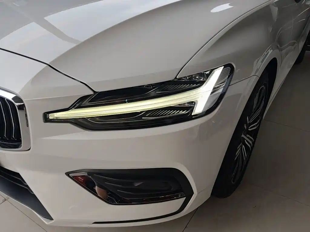 Volvo S60 — миниатюра 24