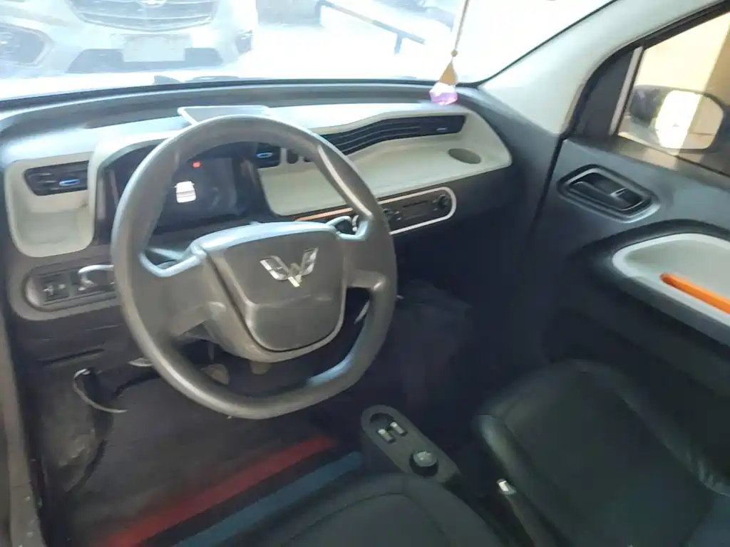 Wuling MINIEV — миниатюра 10
