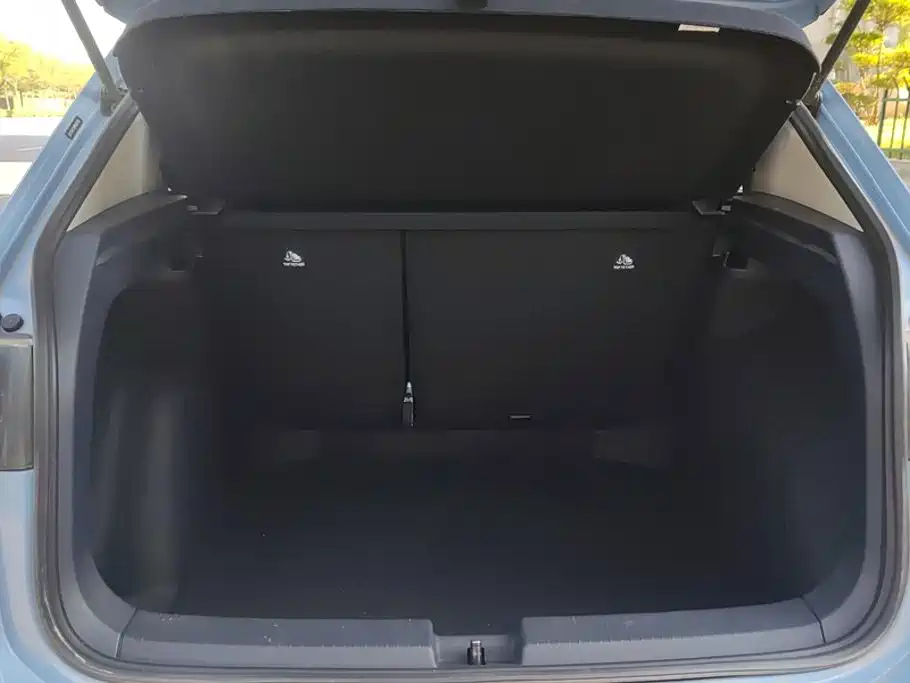 Volkswagen Tharu — миниатюра 4