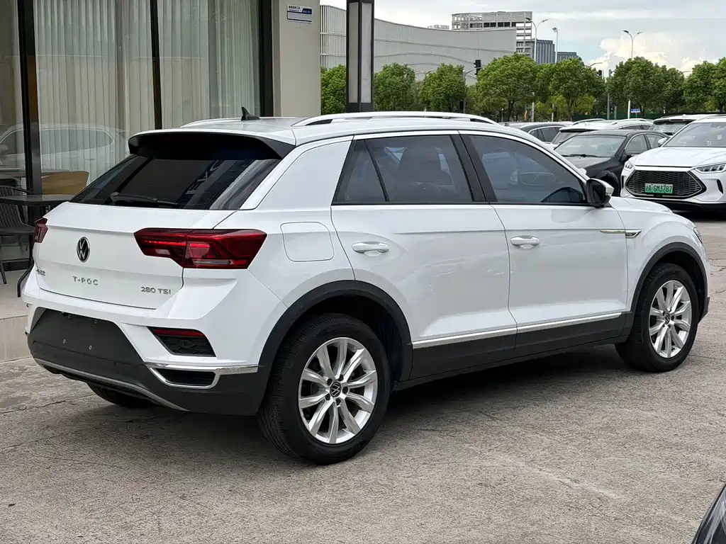 Volkswagen T-Roc — миниатюра 5