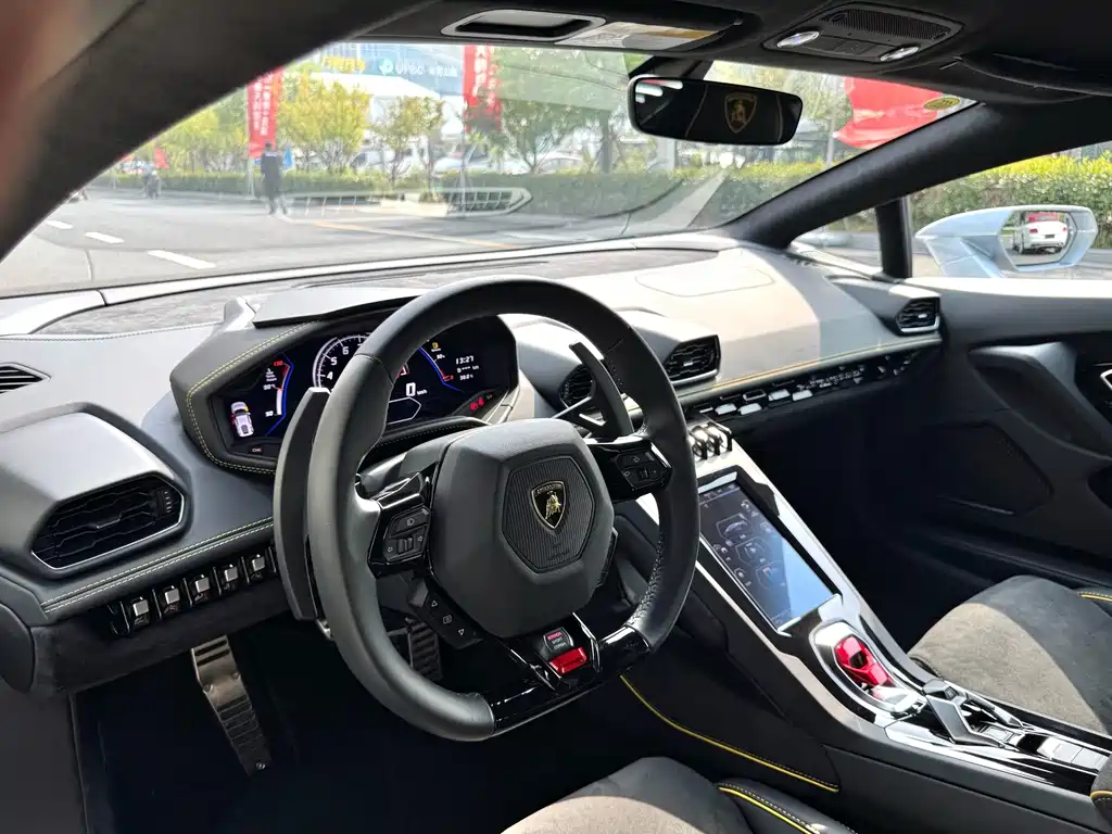 Lamborghini Huracán — миниатюра 4