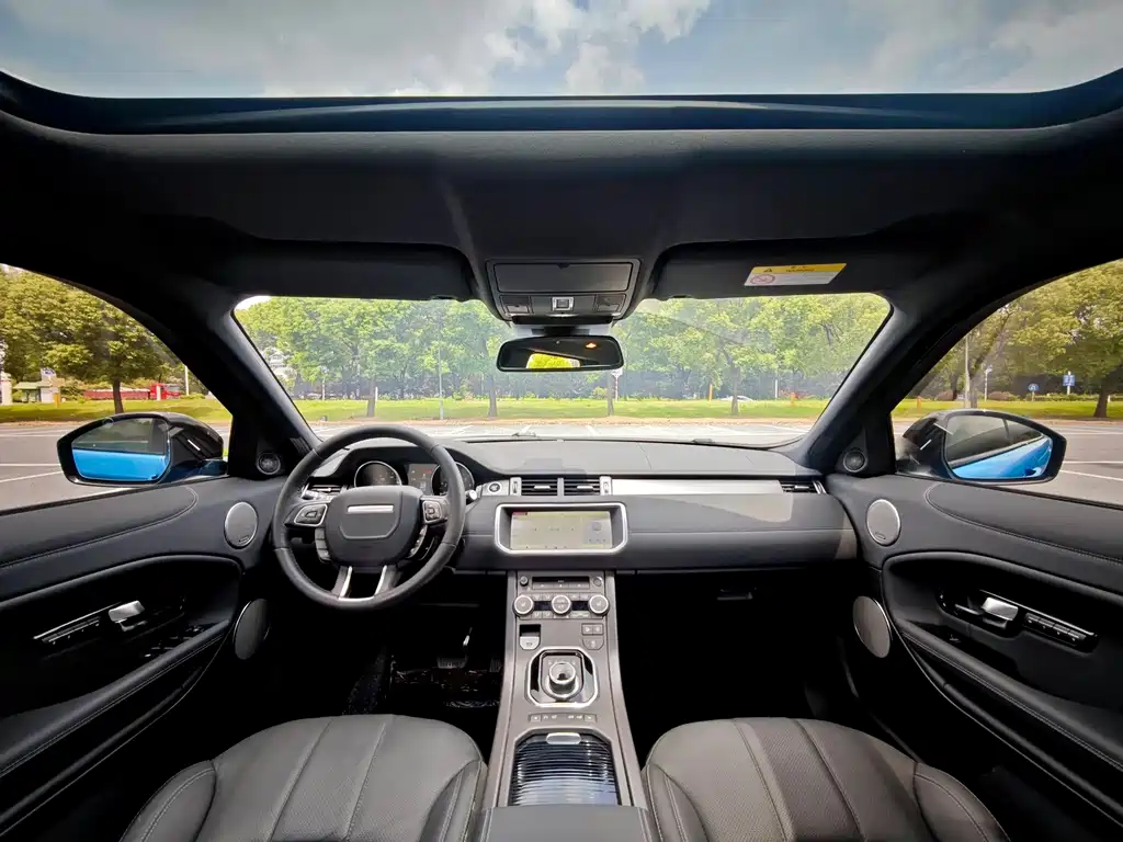 Land Rover Evoque — миниатюра 10