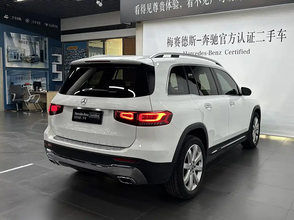 Mercedes-Benz GLB — миниатюра 6