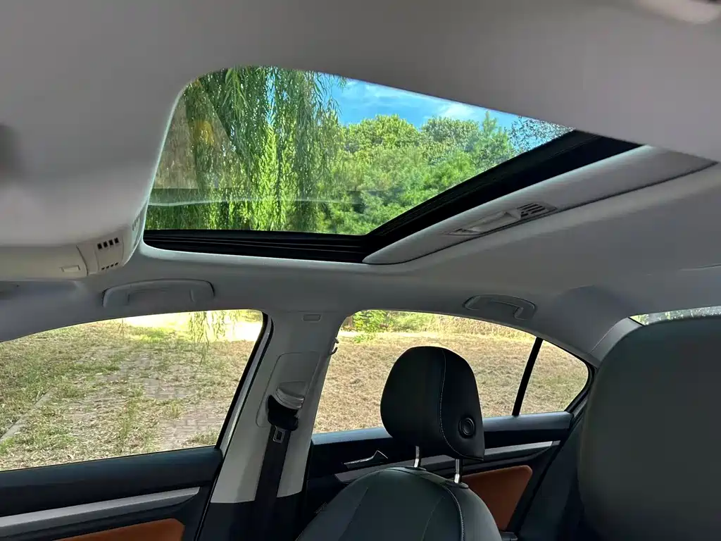 Volkswagen Bora — миниатюра 9