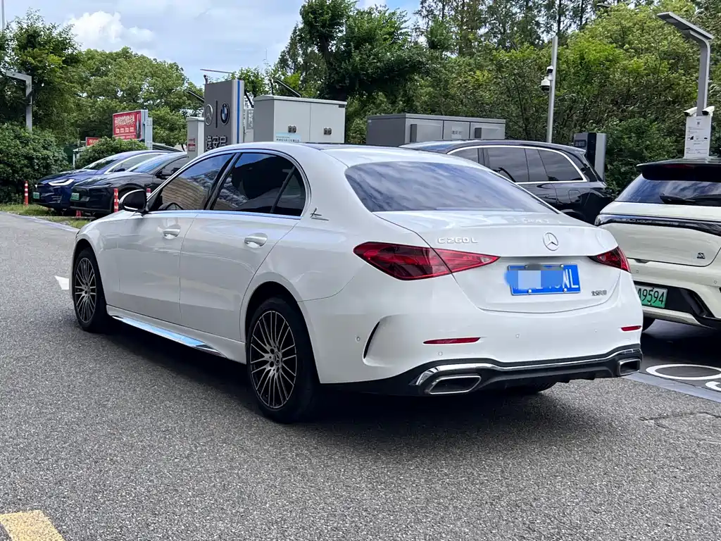 Mercedes-Benz C-Class — миниатюра 18