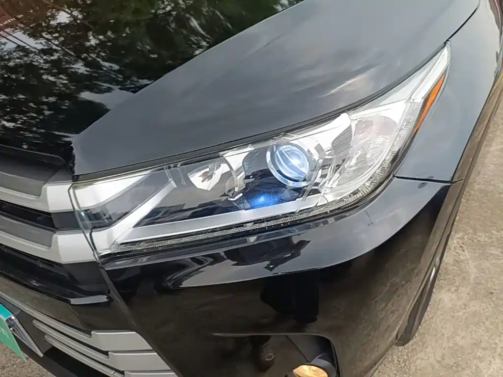 Toyota Highlander — миниатюра 24